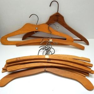 12 Woolworth de Mexico Wooden Vintage Hangers